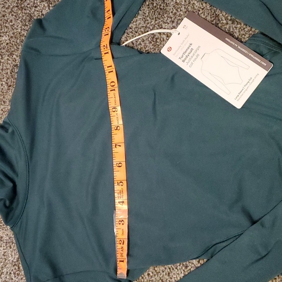 #208 NWT Lululemon Bodysuit t266 - Picture 2 of 7